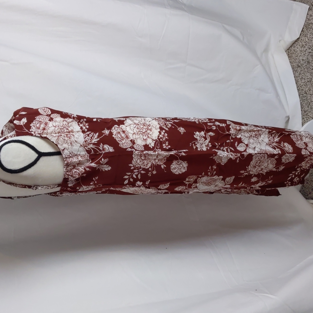 🆕 FLORAL Cowl Neck Burgundy Dress with Back Slit / Medium - Picture 5 of 8